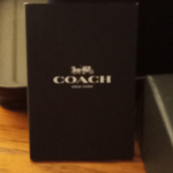 Pink Coach Watch - Picture 9 of 10